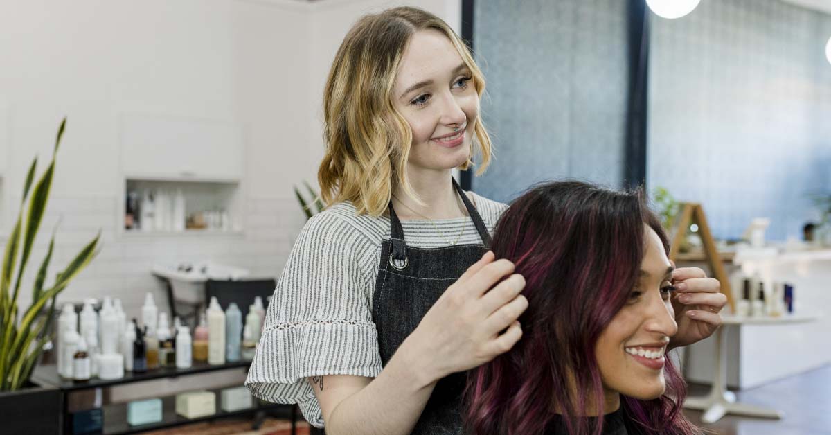 How to effectively manage your salon staff
